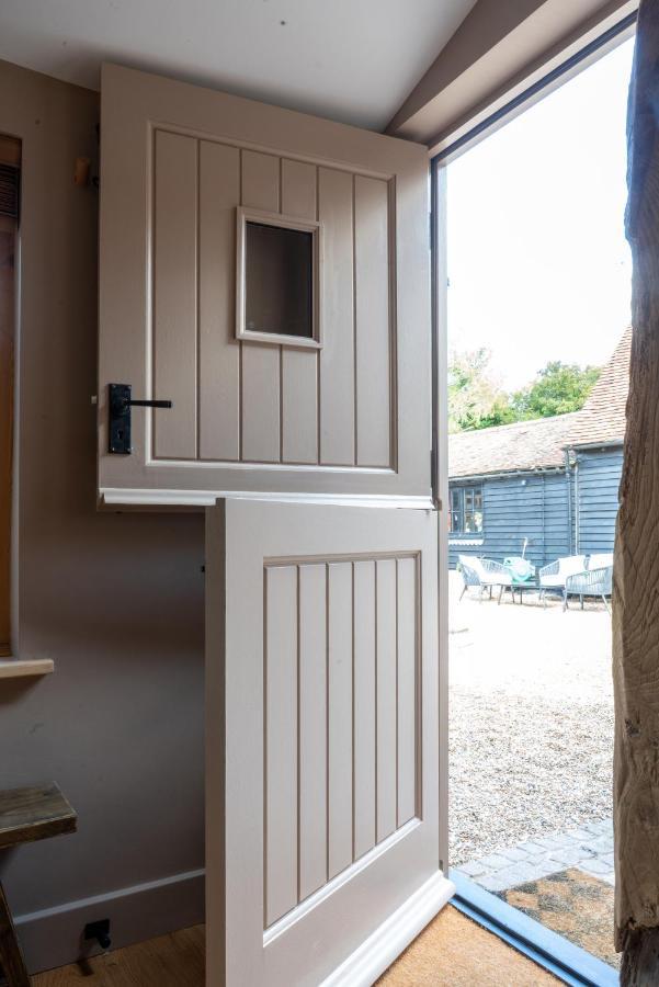 Crabtree Farm - South Stable Villa แอชฟอร์ด ภายนอก รูปภาพ
